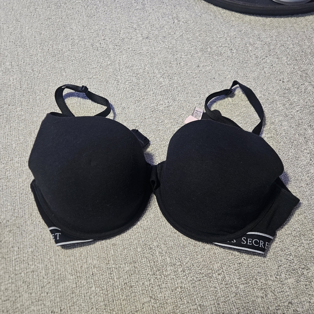 Victoria's Secret T-shirt Lightly Lined Demi Bra
